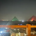 شقه رائعه في القاهرة بالقرب من المتحف الجديد والاهرامات