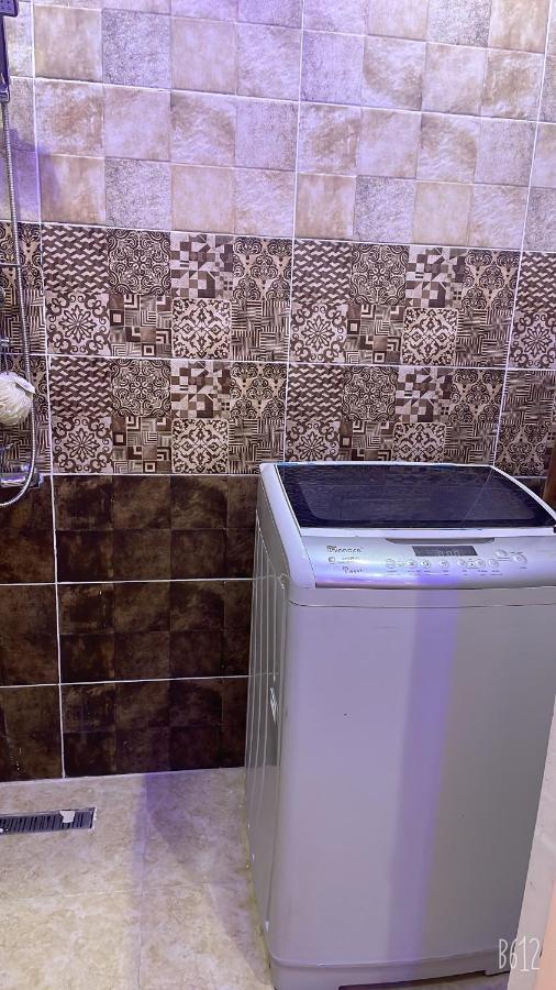 شقه رائعه في بالقرب من المتحف الجديد والاهرامات Apartment